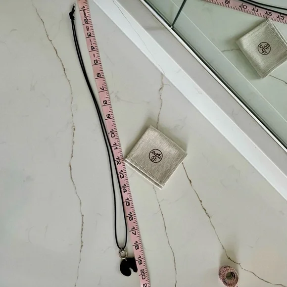 Hermès Cord & Horn Horse
Pendant Necklace - Picture 8 of 9